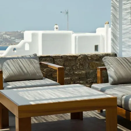 La Isla Bonita: Luxury Mykonos Retreat With Sea Views
