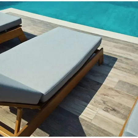 Villa La Isla Bonita: Luxury Mykonos Retreat With Sea Views