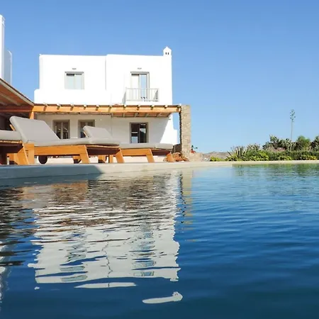 La Isla Bonita: Luxury Mykonos Retreat With Sea Views *