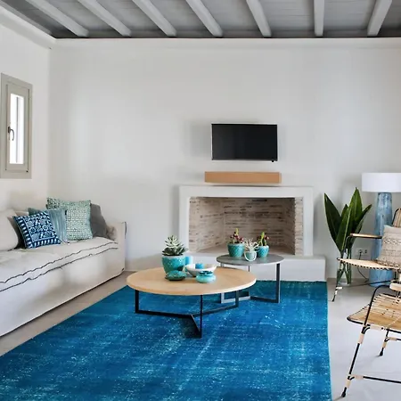 Villa La Isla Bonita: Luxury Mykonos Retreat With Sea Views