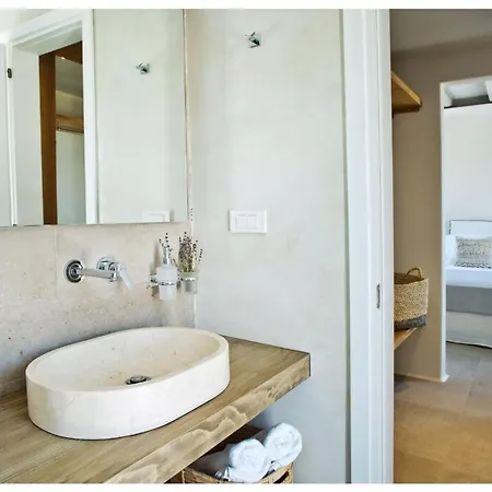 Villa La Isla Bonita: Luxury Mykonos Retreat With Sea Views *